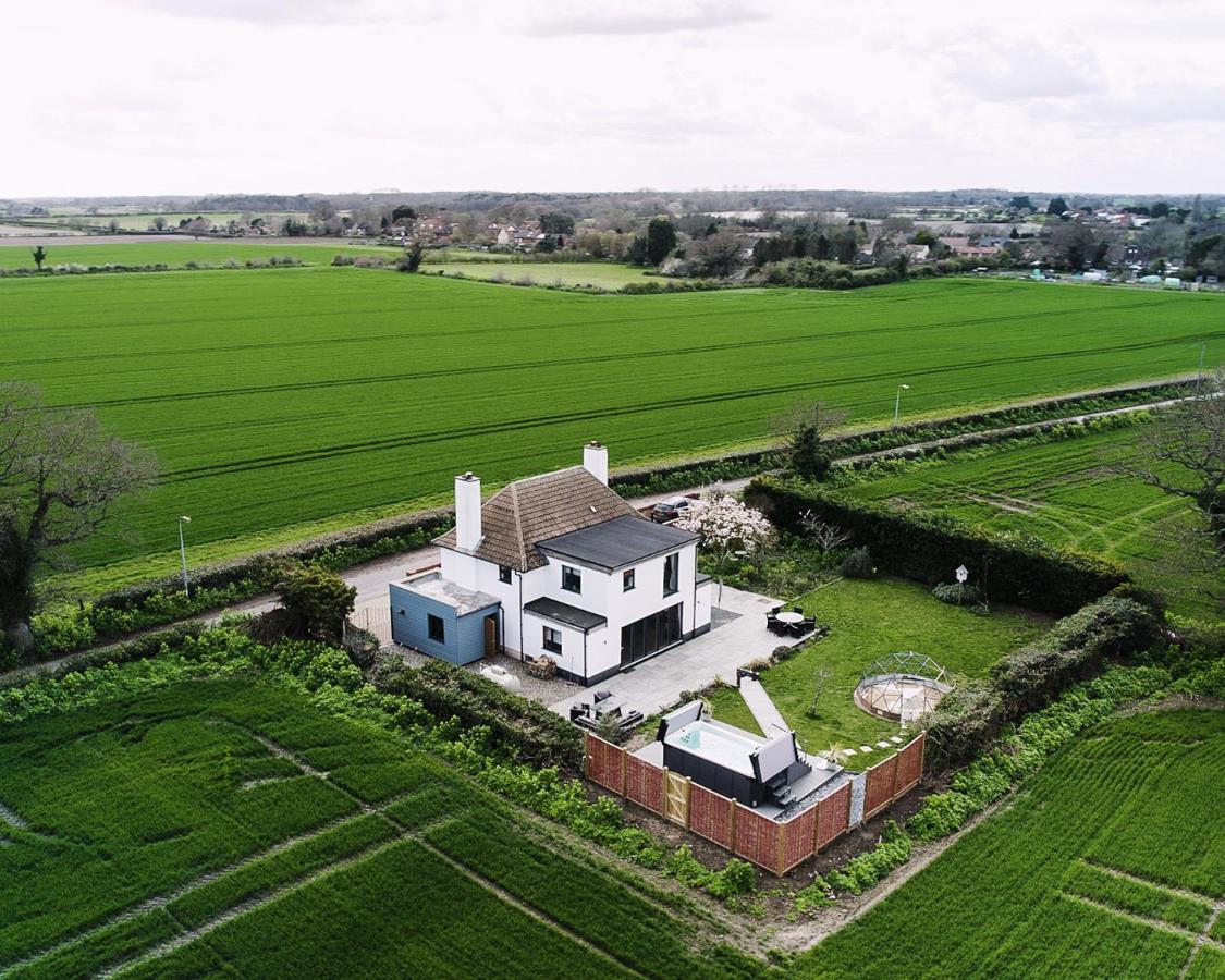 Covehithe House-Coastal Luxury- Sleeps 12-With Huge Swimspa! Wrentham Ngoại thất bức ảnh